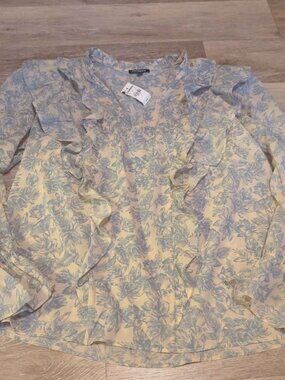 Express wom floral Victorian ruffle long sleeve NWT blouse size large